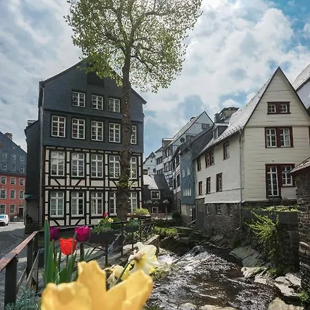 Loft13 Traumhafte Mit Terrasse Fuer 8 Gaeste Monschau